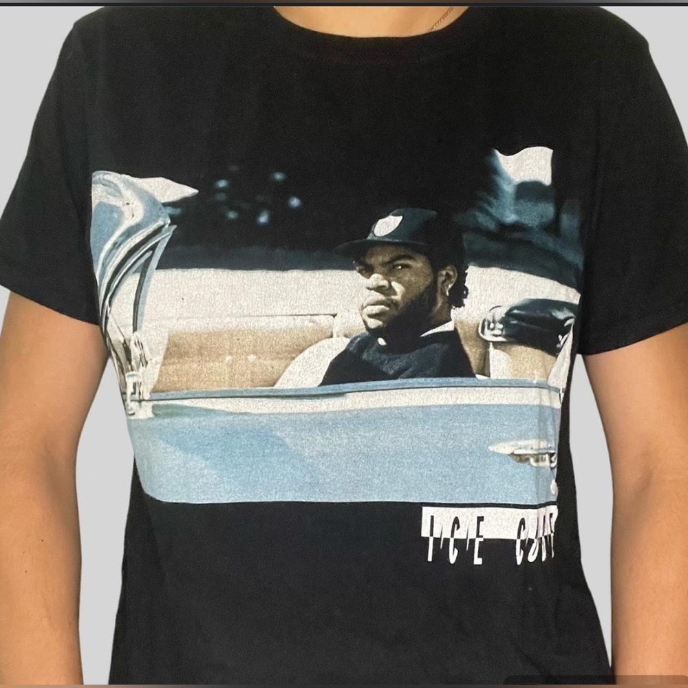 NWOT ice cube unisex graphic tee size small in tan